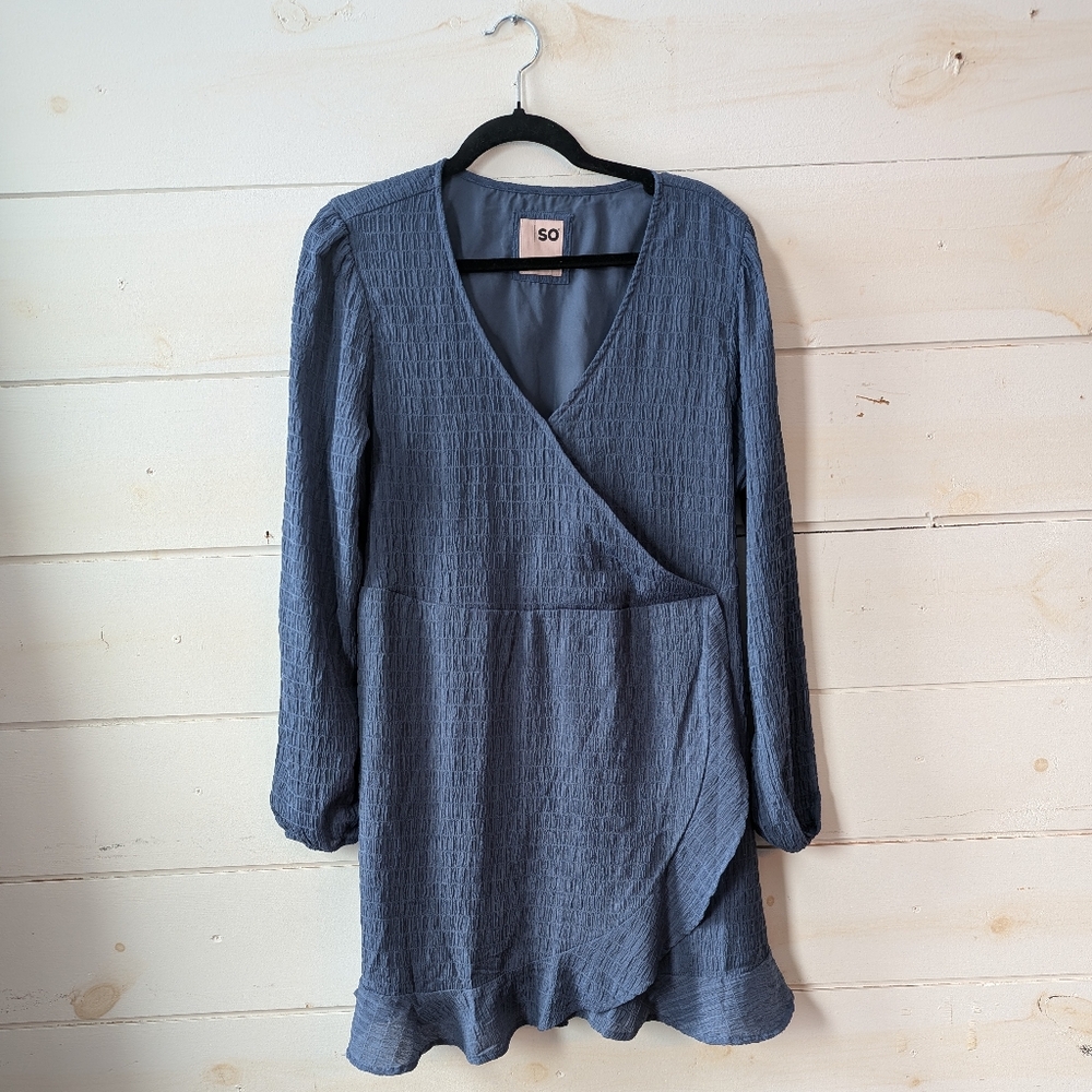 SO dress women’s blue textured wrap midi casual long sleeve boho